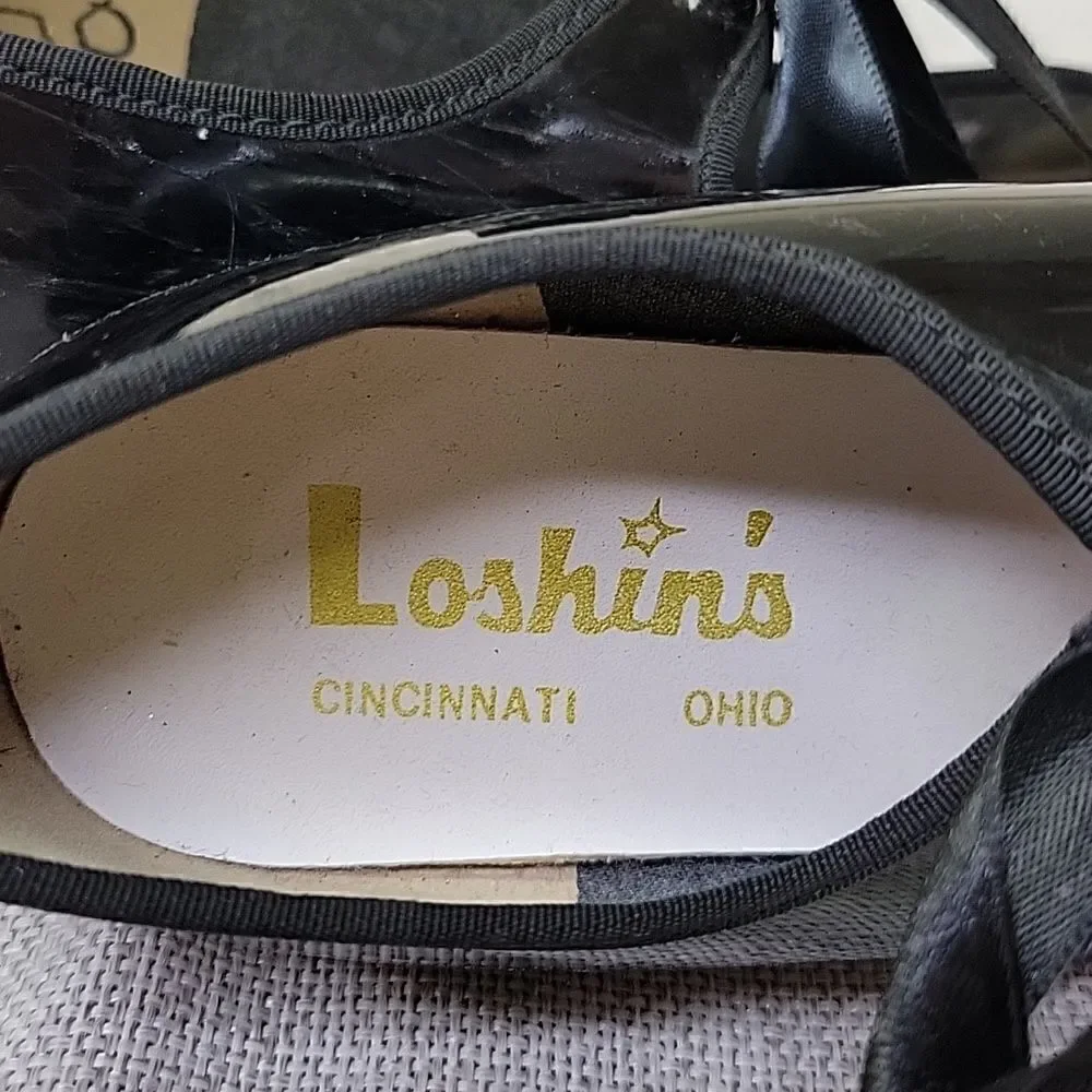 Loshin's‎ girls tap shoes sz 1 1/2 M plus a pr of black tights
